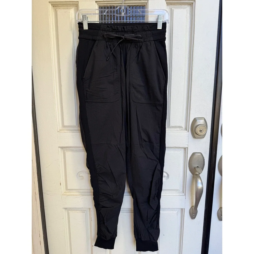 Lululemon Dance Studio Unlined‎ Jogger Pants Black Ribbed Women Size 4